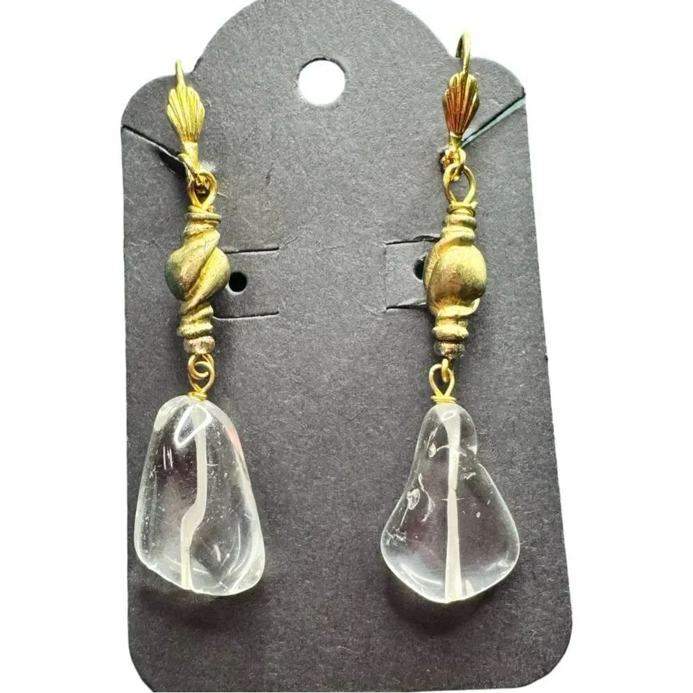 Earrings – Vintage MCM Gold-Tone Leverback & Clear Glass Dangle